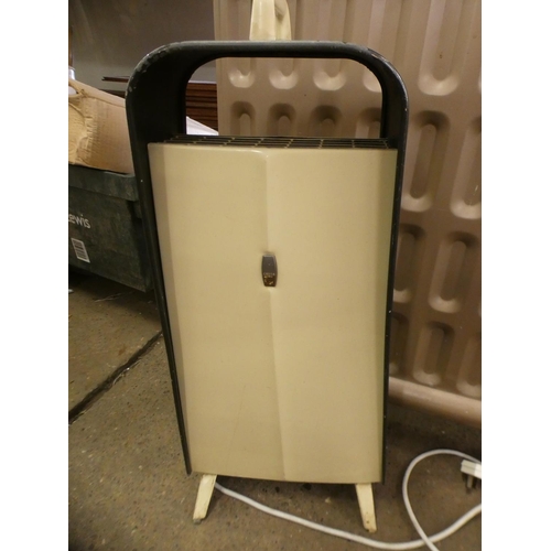 2408 - 2 Electric heaters