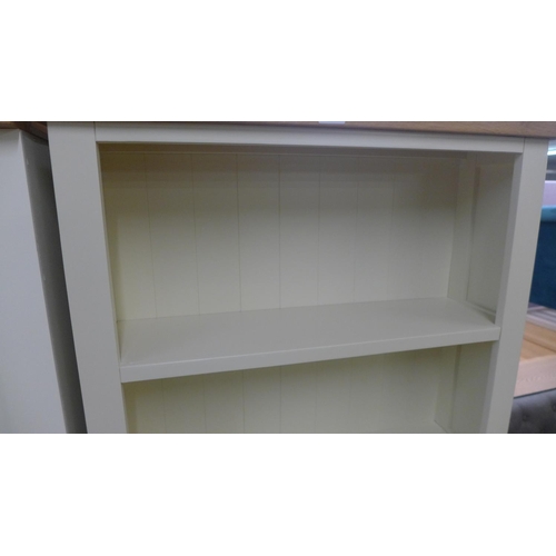 1580 - A Salisbury ivory painted oak large bookcase (LP-LBC-C) * This lot is subject to VAT