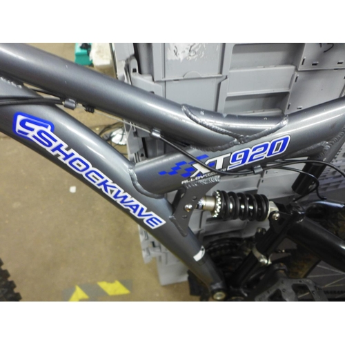 2141 - Shockwave XT920 twin disk aluminium MTB