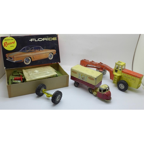 699 - A Budgie Toys Scammell 'Scarab' British Railways, a Dinky Toys Road Grader and a Floride Renault mod... 