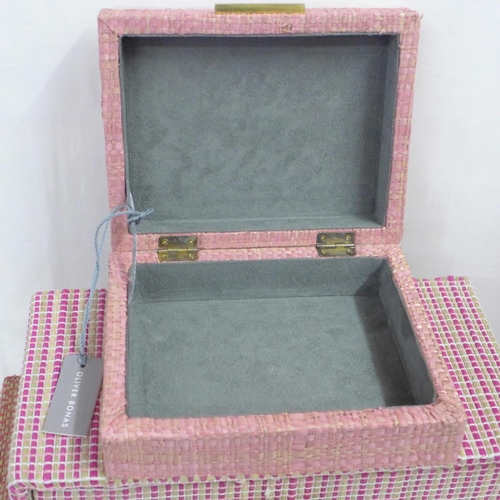 788 - An Oliver Bonus three tier jewellery box