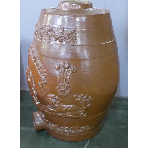 807 - A saltglaze flagon, lacking tap, 37cm