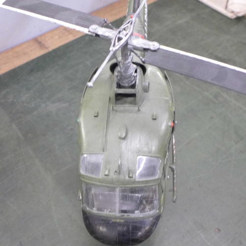 813 - A Bell UH-1 Iroquois helicopter (Huey), 1:24 scale