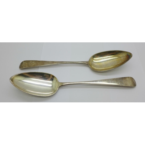 867 - A pair of George III Scottish silver serving spoons, Edinburgh 1812, Newlands & Grierson, 130g