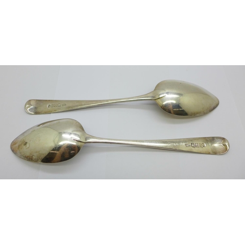 867 - A pair of George III Scottish silver serving spoons, Edinburgh 1812, Newlands & Grierson, 130g