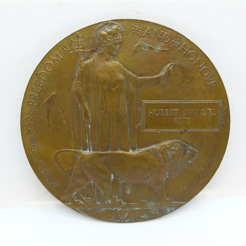 869 - A WWI death plaque, Hubert Samuel Fitt