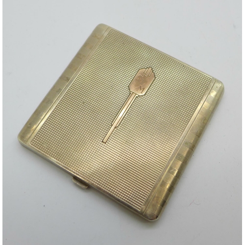 904 - An Art Deco silver compact, 93g, mirror a/f