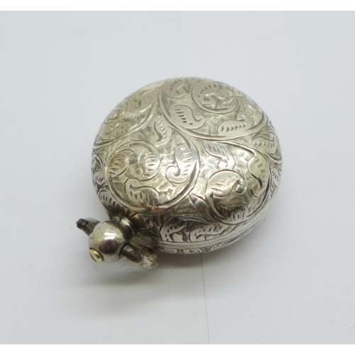 908 - A Victorian silver sovereign case with engraved decoration, Birmingham 1895