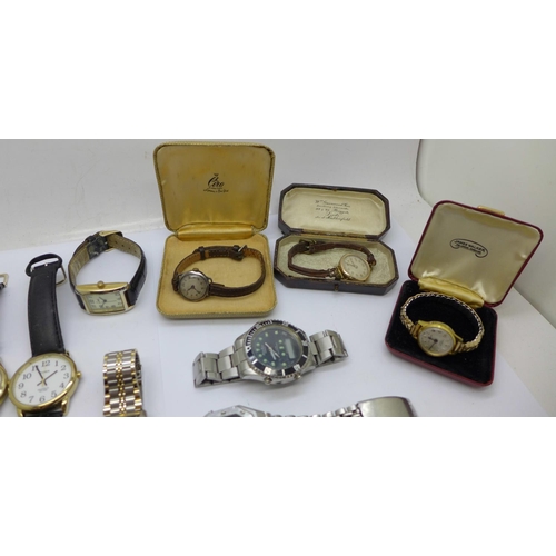 961 - A lady's 9ct gold cased wristwatch and other lady's and gentleman's wristwatches