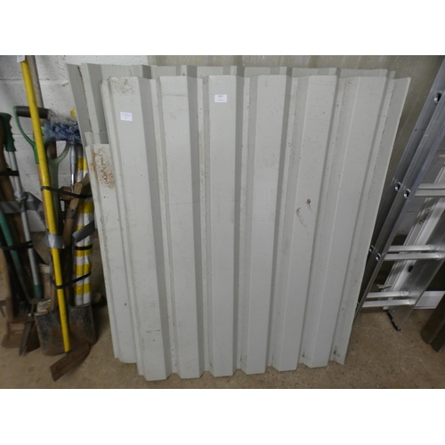 2392 - 7 Sheets of steel roofing/cladding