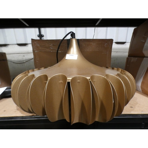 3086 - Contemporary style gold effect pendant light * This lot is subject to VAT