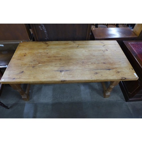 192 - A large pine two drawer farmhouse kitchen table