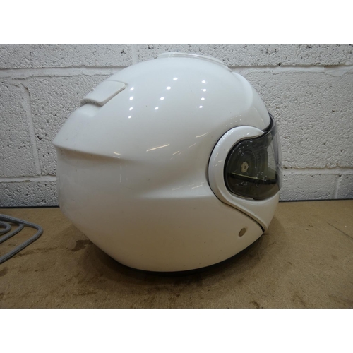 2128 - Shoei motorbike helmet with Pinlock fog free lens & bag - Size Large 60-61cm