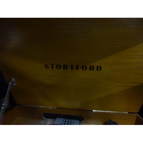 2198 - Stortford vintage style turntable music system