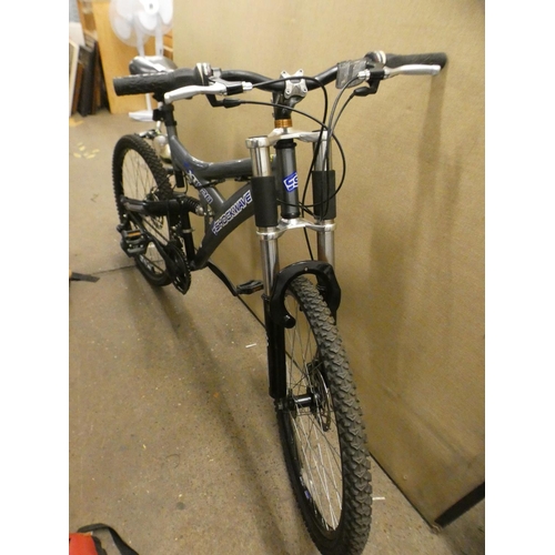 2232 - Shockwave XT920 twin disk aluminium MTB