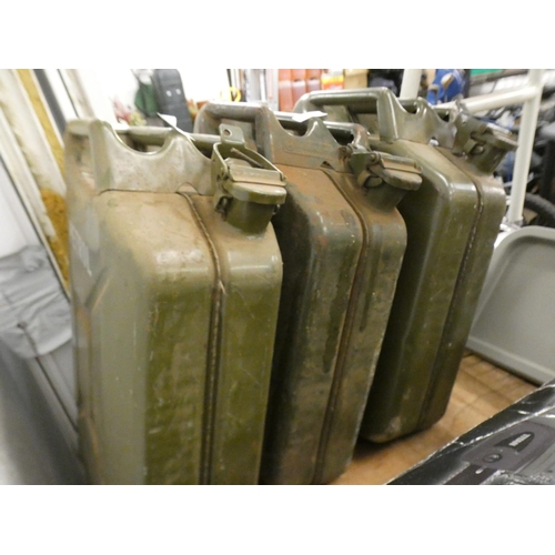 2270 - 3 x 20ltr jerry cans * This lot is subject to VAT