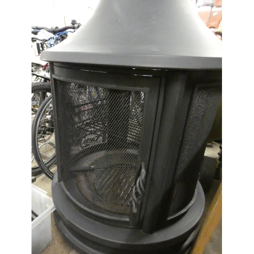 2281 - Metal garden fire pit