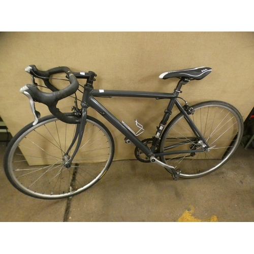 2304 - Good quality aluminium racing bike with Tiagra group set