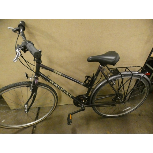 2306 - Lady's Raleigh Pioneer Jaguar hybrid bike
