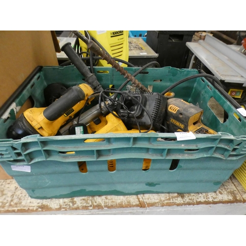 2323 - Tray of DeWalt power tools - 2 drills & circular saw, qty. of batteries