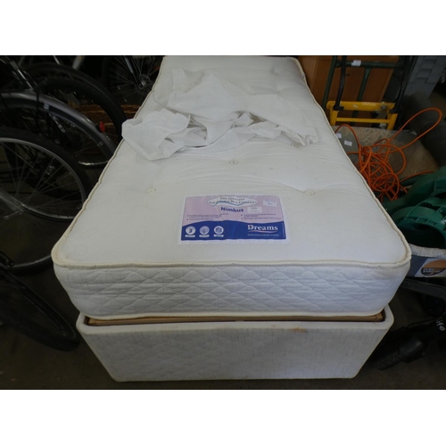 2343 - Single electric bed with mattress