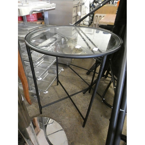 2356 - Patio table with glass top