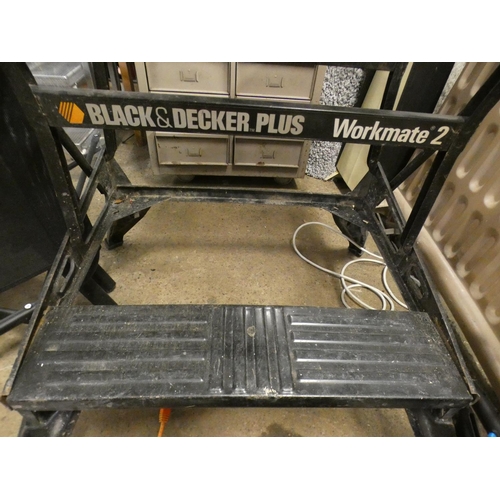 2362 - Black and Decker Plus Workmate 2 folding work bench