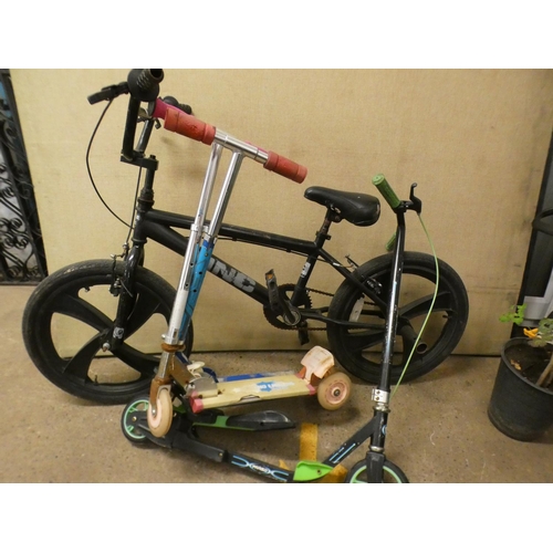2388 - Zinc black BMX with 3-push scooters