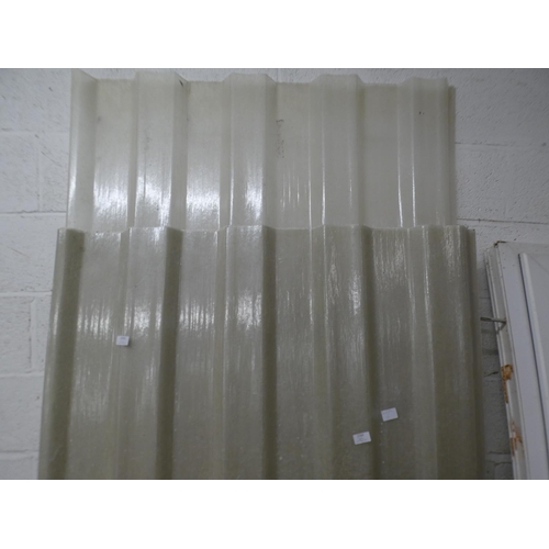 2391 - 9 Filon roof sheets (length 2mtrs)