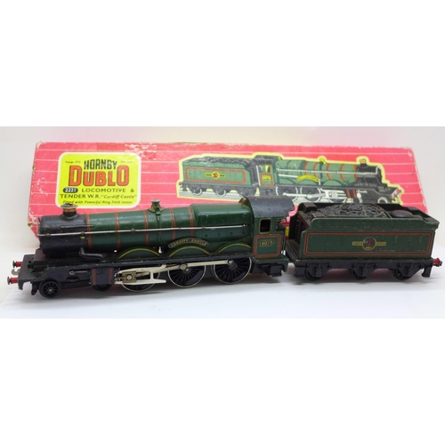 634 - A Hornby Dublo OO gauge model locomotive and tender, 2221, Cardiff Castle, boxed