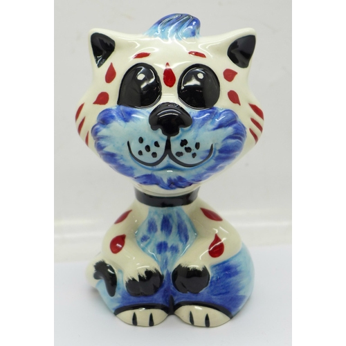 667 - A Lorna Bailey Smiler the Cat, signed on the base, 13cm