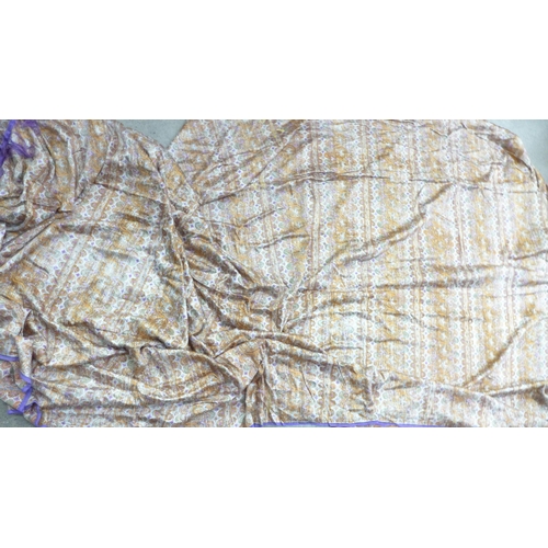 730 - A silk shawl, a/f