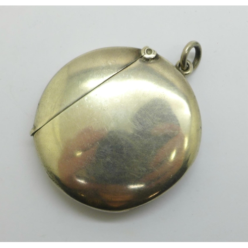 892 - A circular silver vesta case, Birmingham 1906