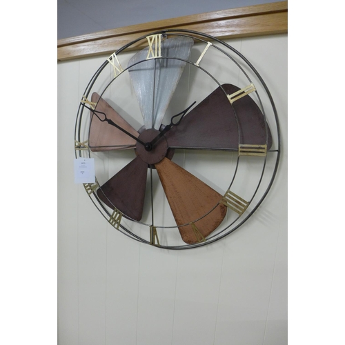 1435 - A fan design metal wall clock, H 62cm (71-20729)   #