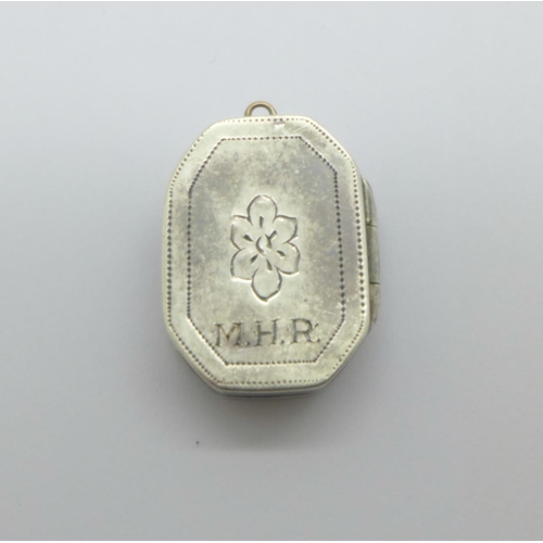 1022 - A George IV silver vinaigrette, Birmingham 1820, John Bettridge