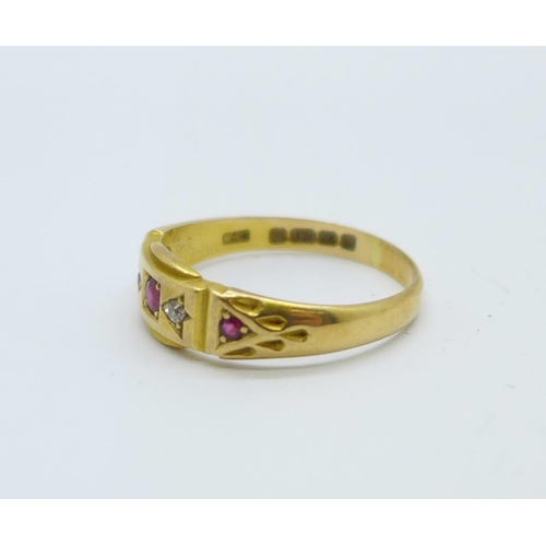 1077 - An Edward VII 18ct gold, ruby and diamond ring, Birmingham 1903, 3.6g, R