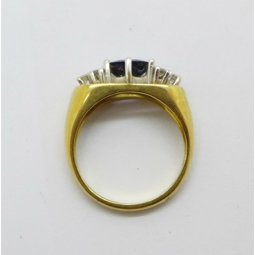 1078 - An 18ct gold, sapphire and diamond ring, 4.8g, K