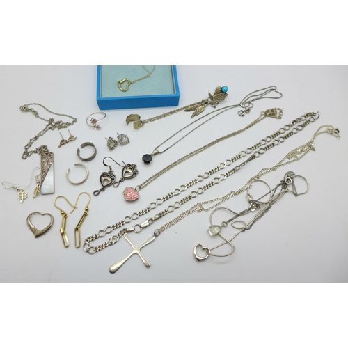 1121 - Silver jewellery including necklaces