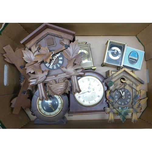 1194 - A collection of clocks **PLEASE NOTE THIS LOT IS NOT ELIGIBLE FOR POSTING AND PACKING**