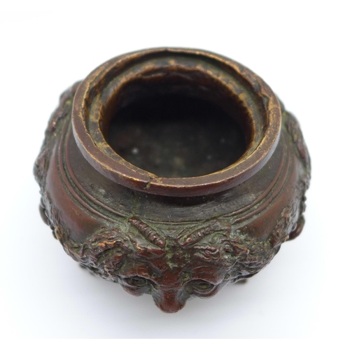 634 - A Dutch Renaissance style bronze inkwell, a/f