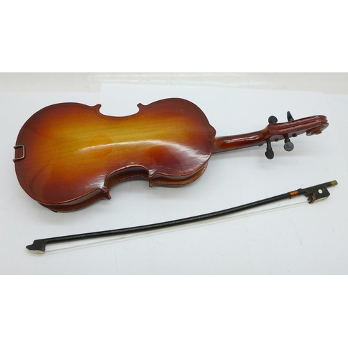 640 - A miniature violin, cased, 22.5cm