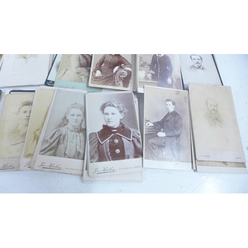 717 - A collection of ninety Victorian carte de visite