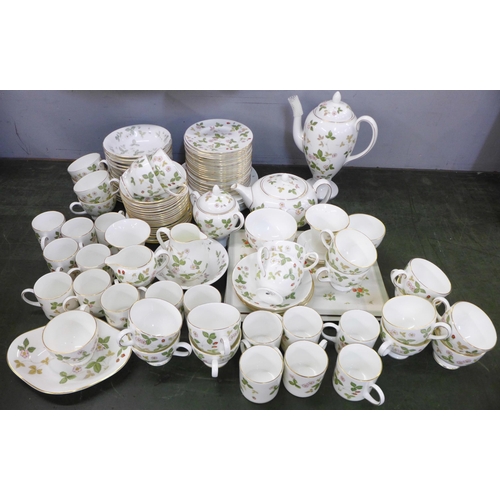 807 - Wedgwood Strawberry pattern tea and coffee ware, etc.