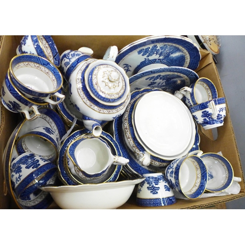 810 - Booths blue and white Real Old Willow pattern tea and dinnerware