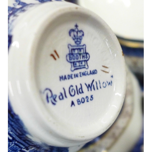 810 - Booths blue and white Real Old Willow pattern tea and dinnerware