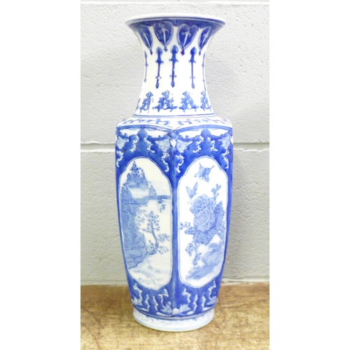 841 - A Chinese vase, 41cm