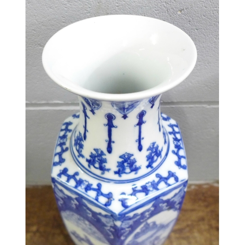 841 - A Chinese vase, 41cm