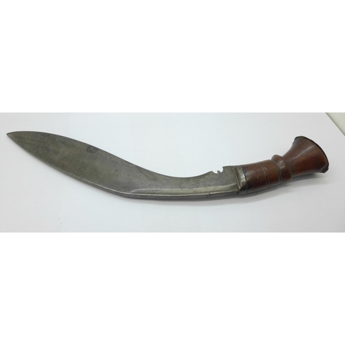 868 - A kukri, no scabbard