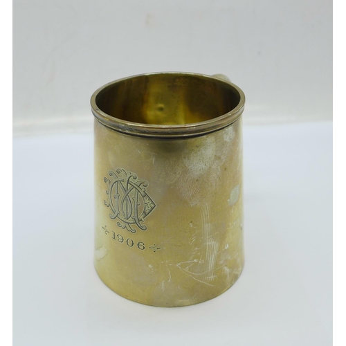 872 - A small silver mug, Birmingham 1903, 78g