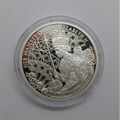 890 - A 2020 Queen Elizabeth II Long May She Reign 1oz 999 silver proof coin, issued by Niue, limited edit... 